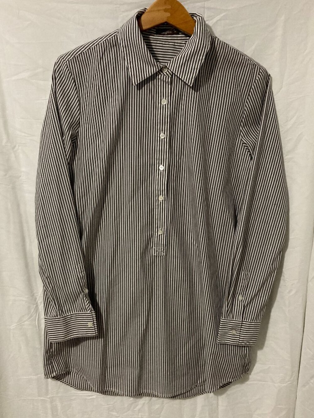 J. McLaughlin Women M Button Up Striped Black White Top Classic Work Chic Cotton